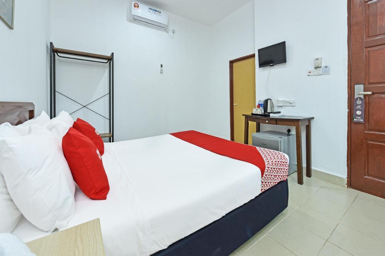 Collection O 90622 Sehijau Cenang Hotel Пантай Ченанг Екстериор снимка
