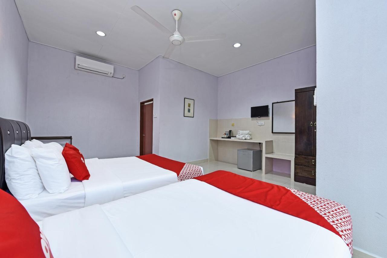 Collection O 90622 Sehijau Cenang Hotel Пантай Ченанг Екстериор снимка
