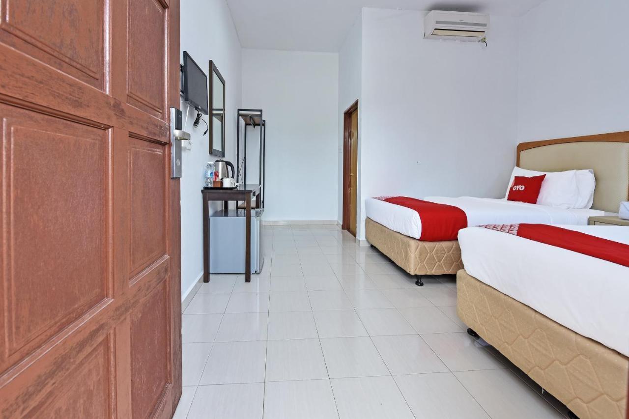 Collection O 90622 Sehijau Cenang Hotel Пантай Ченанг Екстериор снимка